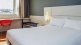 Ibis Montevideo Room