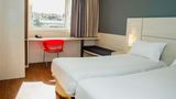 Ibis Montevideo Room