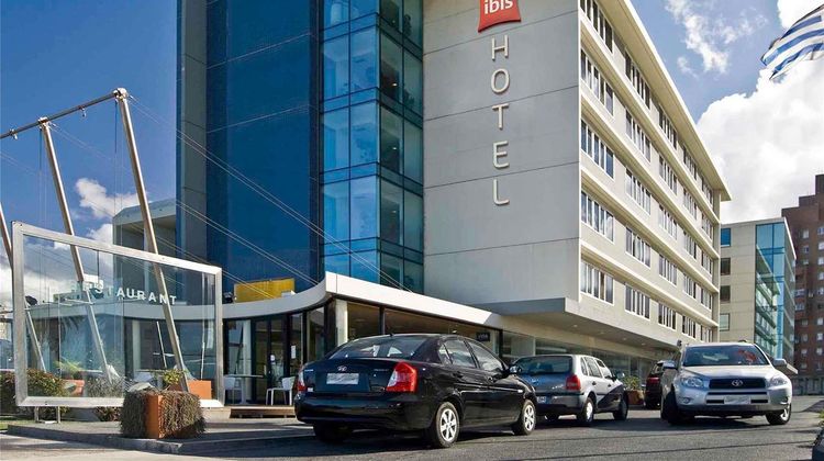 Ibis Montevideo Exterior