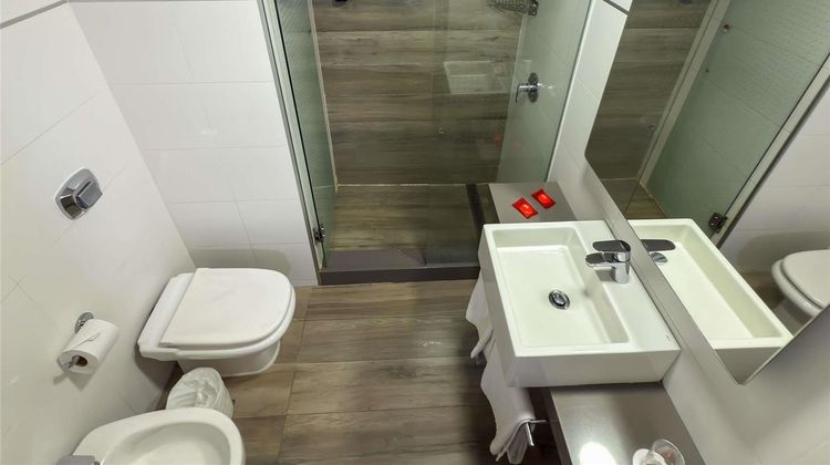 Ibis Montevideo Room