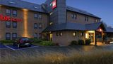 Ibis Waterloo Exterior