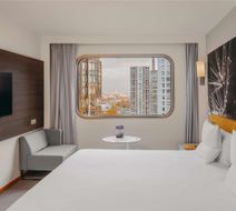 Novotel Paris Tour Eiffel Room