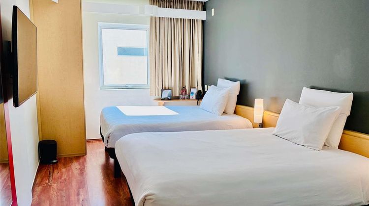 Ibis Monterrey Valle Room