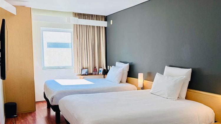 Ibis Monterrey Valle Room