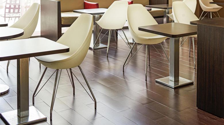 <b>Ibis Monterrey Valle Restaurant</b>. Images powered by <a href="https://iceportal.shijigroup.com/" title="IcePortal" target="_blank">IcePortal</a>.