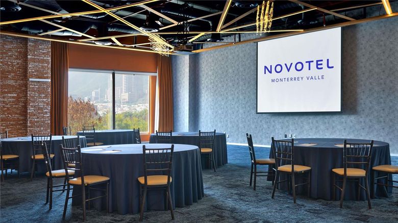 <b>Novotel Monterrey Valle Meeting</b>. Images powered by <a href="https://iceportal.shijigroup.com/" title="IcePortal" target="_blank">IcePortal</a>.