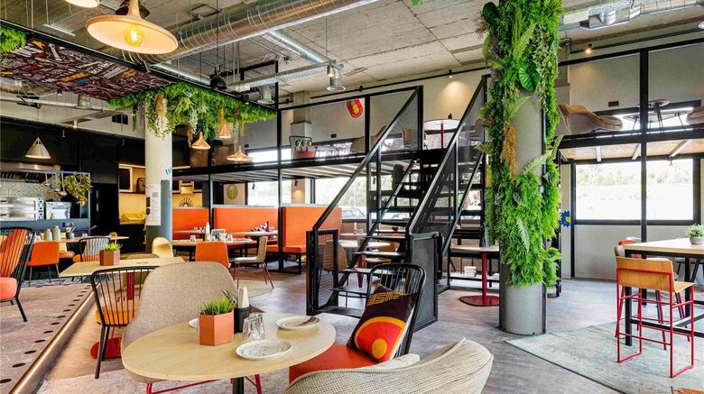 <b>Ibis Madrid Getafe Restaurant</b>. Images powered by <a href="https://iceportal.shijigroup.com/" title="IcePortal" target="_blank">IcePortal</a>.