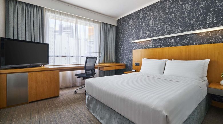 <b>Novotel Century Hong Kong Hotel Room</b>. Images powered by <a href="https://iceportal.shijigroup.com/" title="IcePortal" target="_blank">IcePortal</a>.