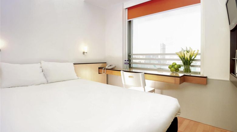 <b>Ibis Hong Kong North Point Hotel Room</b>. Images powered by <a href="https://iceportal.shijigroup.com/" title="IcePortal" target="_blank">IcePortal</a>.