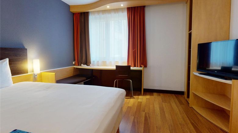 <b>Ibis Bratislava Centrum Room</b>. Images powered by <a href="https://iceportal.shijigroup.com/" title="IcePortal" target="_blank">IcePortal</a>.