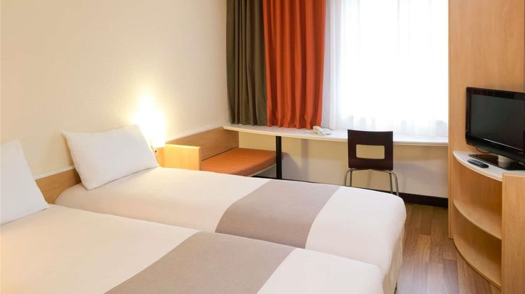 Ibis Bratislava Centrum Exterior