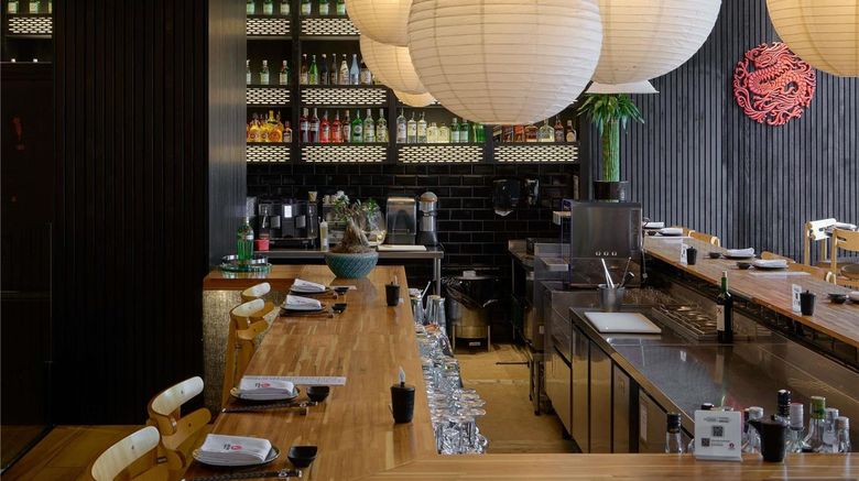 <b>Mercure Belo Horizonte Lourdes Restaurant</b>. Images powered by <a href="https://iceportal.shijigroup.com/" title="IcePortal" target="_blank">IcePortal</a>.