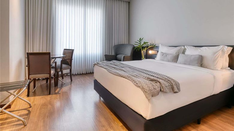 <b>Mercure Belo Horizonte Lourdes Room</b>. Images powered by <a href="https://iceportal.shijigroup.com/" title="IcePortal" target="_blank">IcePortal</a>.