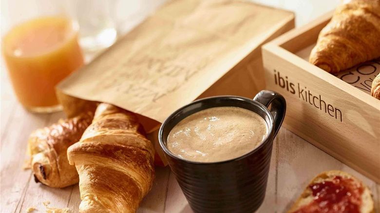 <b>Ibis Bastille Faubourg St Antoine Restaurant</b>. Images powered by <a href="https://iceportal.shijigroup.com/" title="IcePortal" target="_blank">IcePortal</a>.