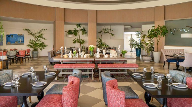 <b>Novotel al Dana Resort Restaurant</b>. Images powered by <a href="https://iceportal.shijigroup.com/" title="IcePortal" target="_blank">IcePortal</a>.