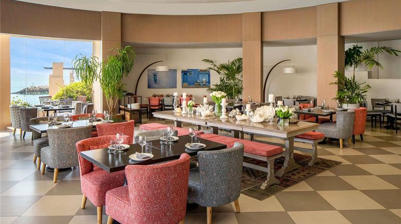 <b>Novotel al Dana Resort Restaurant</b>. Images powered by <a href="https://iceportal.shijigroup.com/" title="IcePortal" target="_blank">IcePortal</a>.