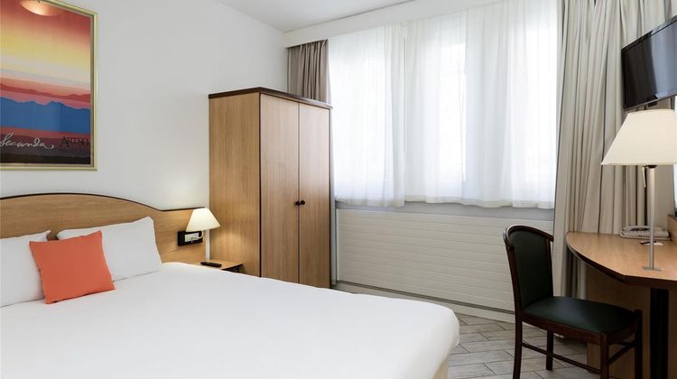 Residence Studio Geneve Centre Room