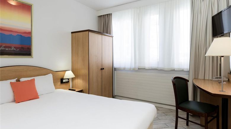 <b>Residence Studio Geneve Centre Room</b>. Images powered by <a href="https://iceportal.shijigroup.com/" title="IcePortal" target="_blank">IcePortal</a>.