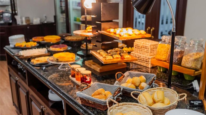 <b>Mercure Apartments Jaragua Do Sul Restaurant</b>. Images powered by <a href="https://iceportal.shijigroup.com/" title="IcePortal" target="_blank">IcePortal</a>.