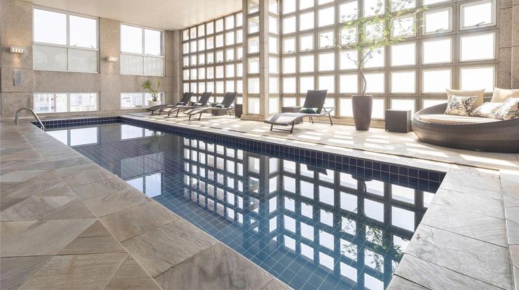 Mercure Sao Paulo Central Towers Pool
