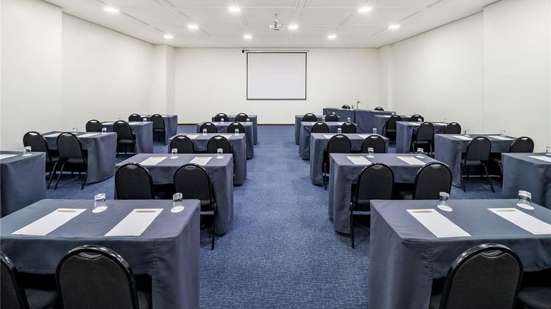 <b>Grand Mercure Brasilia Eixo Monument Meeting</b>. Images powered by <a href="https://iceportal.shijigroup.com/" title="IcePortal" target="_blank">IcePortal</a>.