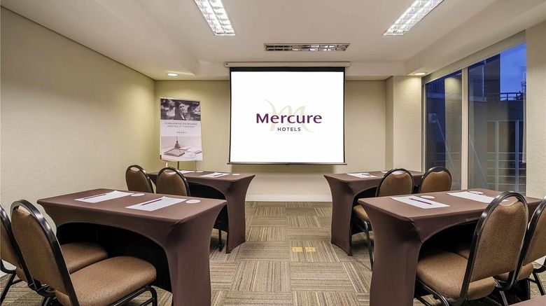 <b>Mercure Apartments Guarulhos Aeroporto Meeting</b>. Images powered by <a href="https://iceportal.shijigroup.com/" title="IcePortal" target="_blank">IcePortal</a>.