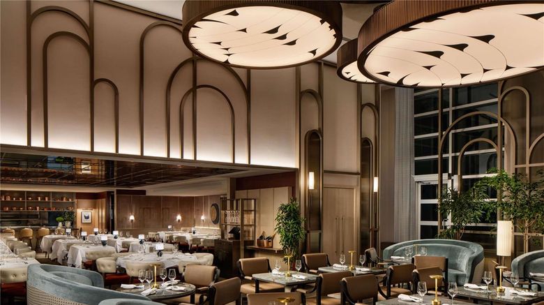 <b>Sofitel Montreal Golden Mile Restaurant</b>. Images powered by <a href="https://iceportal.shijigroup.com/" title="IcePortal" target="_blank">IcePortal</a>.