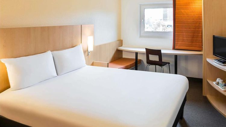 Ibis Leeds City Centre Room