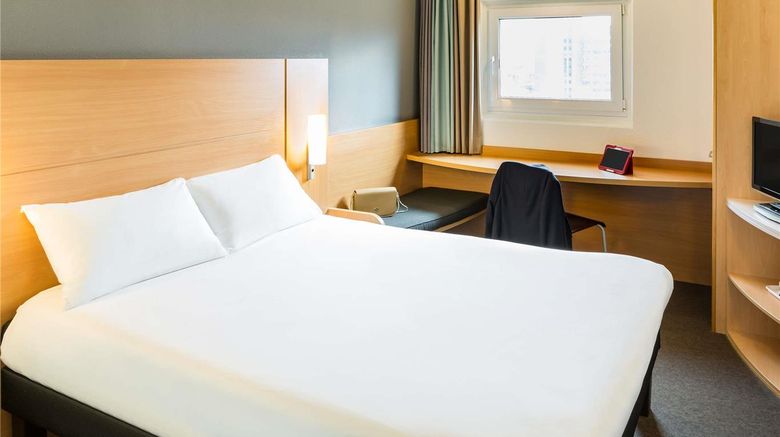 <b>Ibis Leeds City Centre Room</b>. Images powered by <a href="https://iceportal.shijigroup.com/" title="IcePortal" target="_blank">IcePortal</a>.