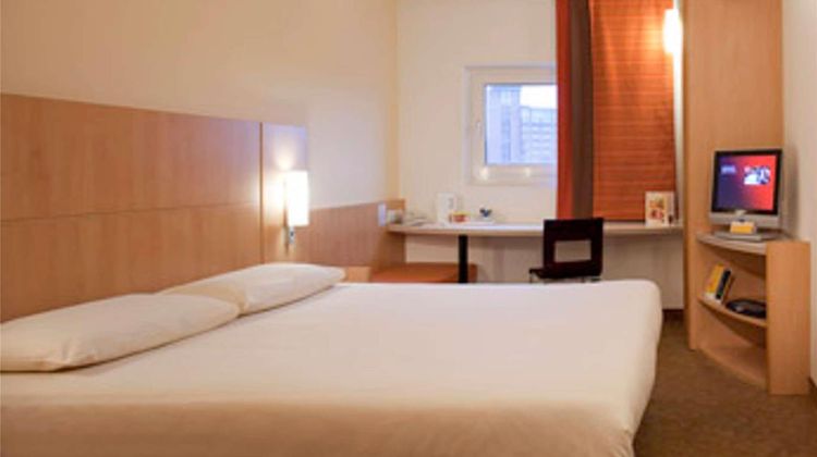 Ibis Leeds City Centre Room