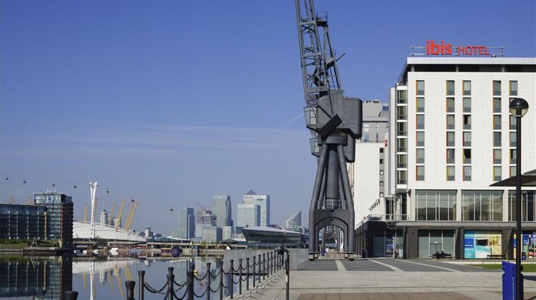 Ibis London Excel Exterior