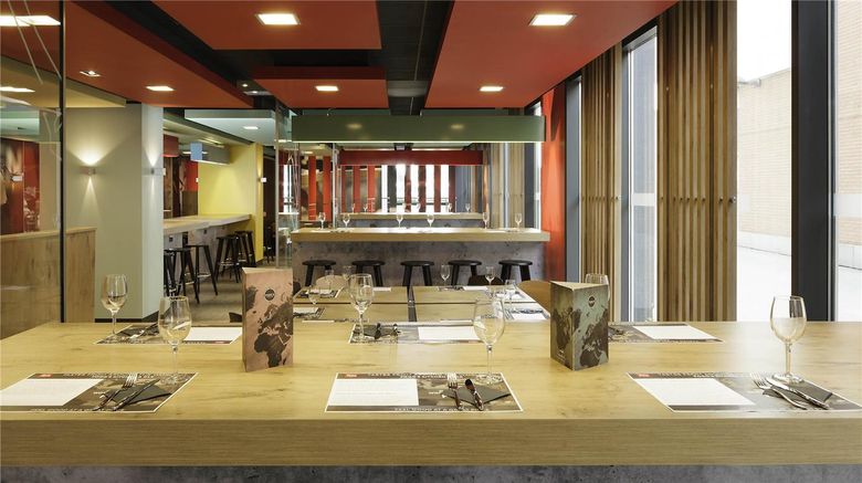 <b>Ibis London Excel Restaurant</b>. Images powered by <a href="https://iceportal.shijigroup.com/" title="IcePortal" target="_blank">IcePortal</a>.
