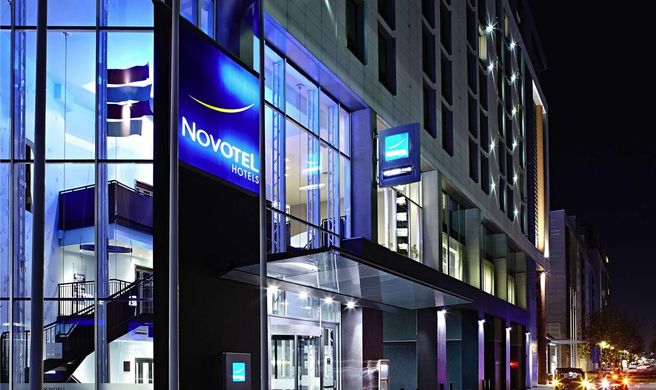 Novotel London ExCel Exterior