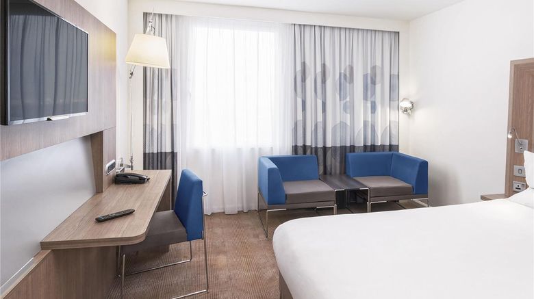 <b>Novotel London ExCel Room</b>. Images powered by <a href="https://iceportal.shijigroup.com/" title="IcePortal" target="_blank">IcePortal</a>.