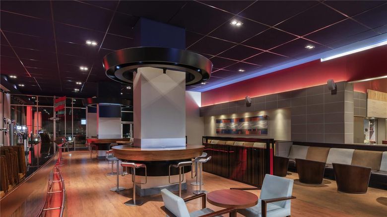 <b>Novotel London ExCel Restaurant</b>. Images powered by <a href="https://iceportal.shijigroup.com/" title="IcePortal" target="_blank">IcePortal</a>.