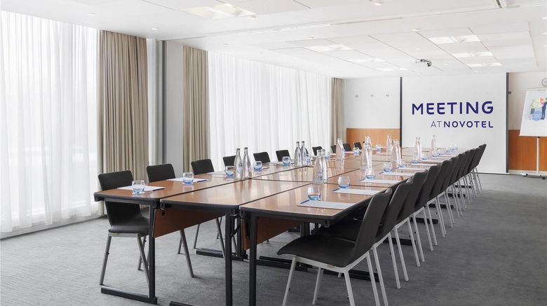 <b>Novotel London ExCel Meeting</b>. Images powered by <a href="https://iceportal.shijigroup.com/" title="IcePortal" target="_blank">IcePortal</a>.