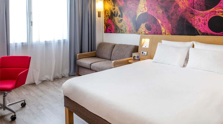 Novotel Barcelona Cornella Room