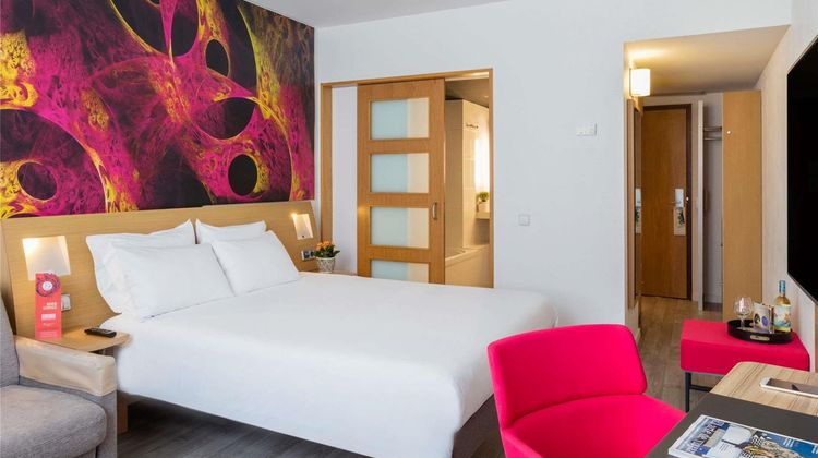 Novotel Barcelona Cornella Room