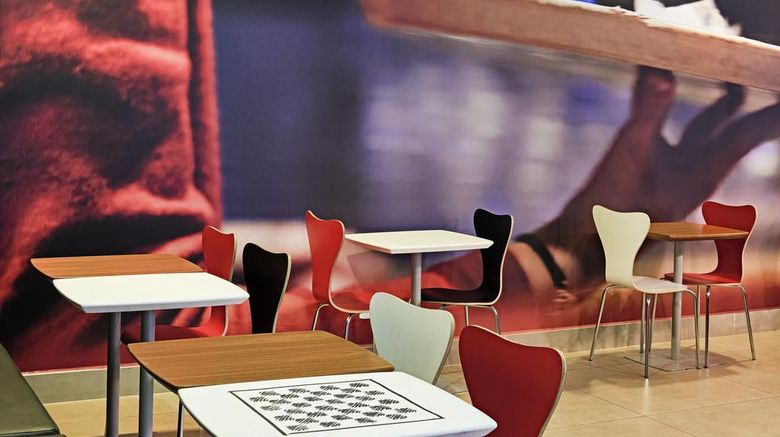 <b>Ibis Goiania Restaurant</b>. Images powered by <a href="https://iceportal.shijigroup.com/" title="IcePortal" target="_blank">IcePortal</a>.