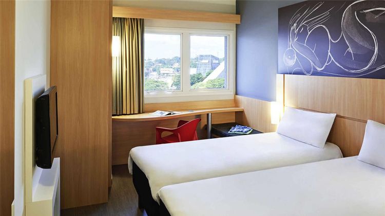 Ibis Goiania Room