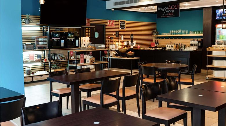 <b>Hotel Ibis Barcelona Ripollet Restaurant</b>. Images powered by <a href="https://iceportal.shijigroup.com/" title="IcePortal" target="_blank">IcePortal</a>.