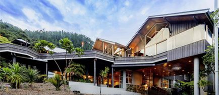 Mercure Grand Puka Park Resort Exterior