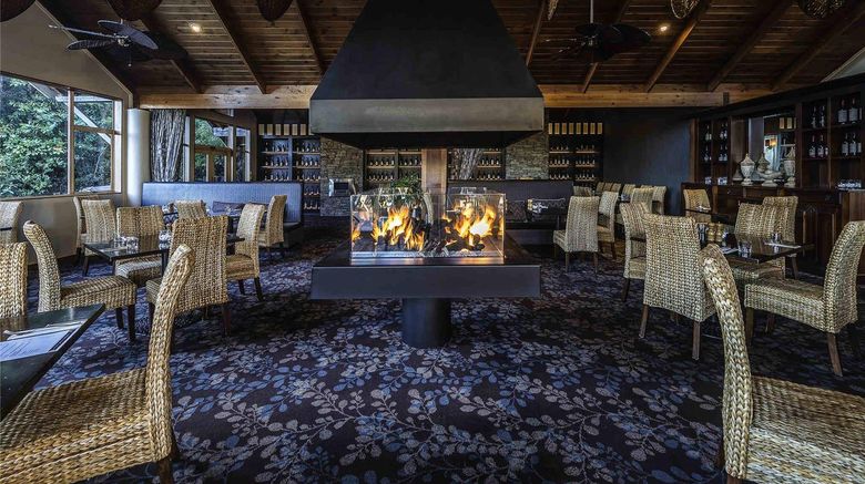 <b>Mercure Grand Puka Park Resort Restaurant</b>. Images powered by <a href="https://iceportal.shijigroup.com/" title="IcePortal" target="_blank">IcePortal</a>.