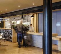 Ibis Granada Exterior