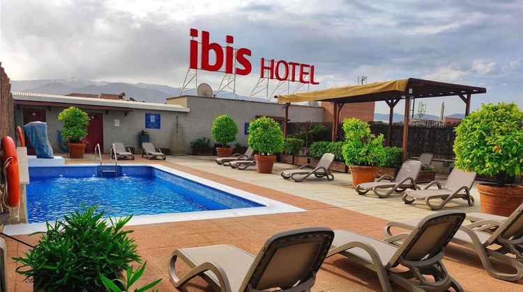 Ibis Granada Pool