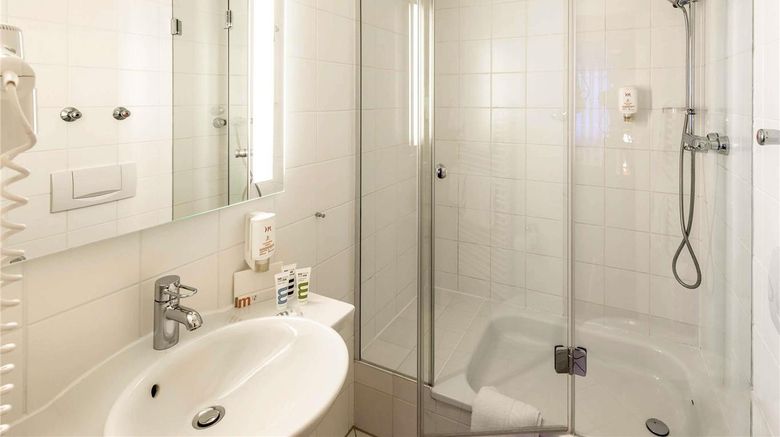 <b>Hotel Mercure Munchen Altstadt Room</b>. Images powered by <a href="https://iceportal.shijigroup.com/" title="IcePortal" target="_blank">IcePortal</a>.