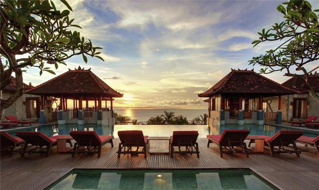 Mercure Hotel Kuta Bali Exterior