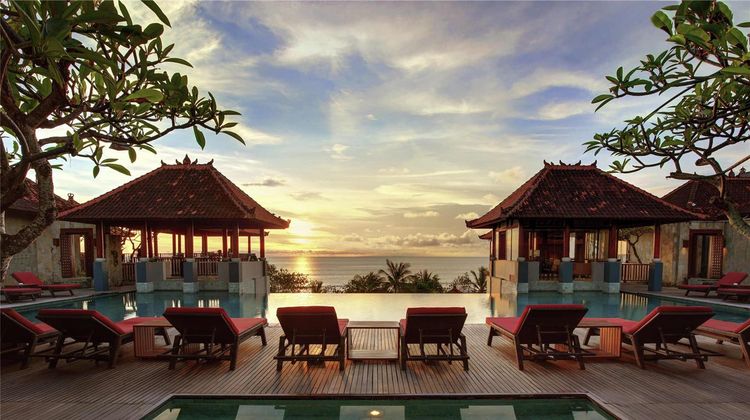 Mercure Hotel Kuta Bali Exterior