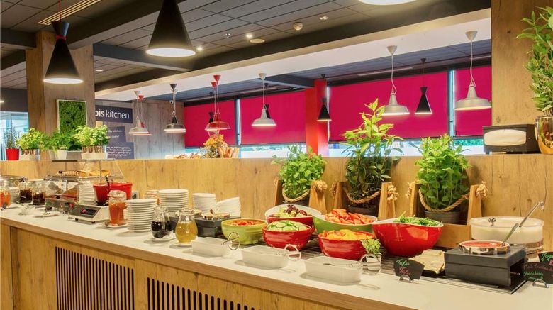 <b>Ibis Warszawa Stare Miasto Restaurant</b>. Images powered by <a href="https://iceportal.shijigroup.com/" title="IcePortal" target="_blank">IcePortal</a>.