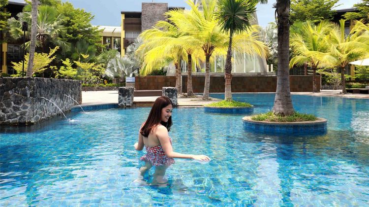 Novotel Palembang Pool